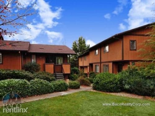 Building Photo - 4207 Baywood Dr