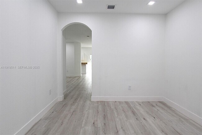 Foto del edificio - 9390 SW 222nd Way