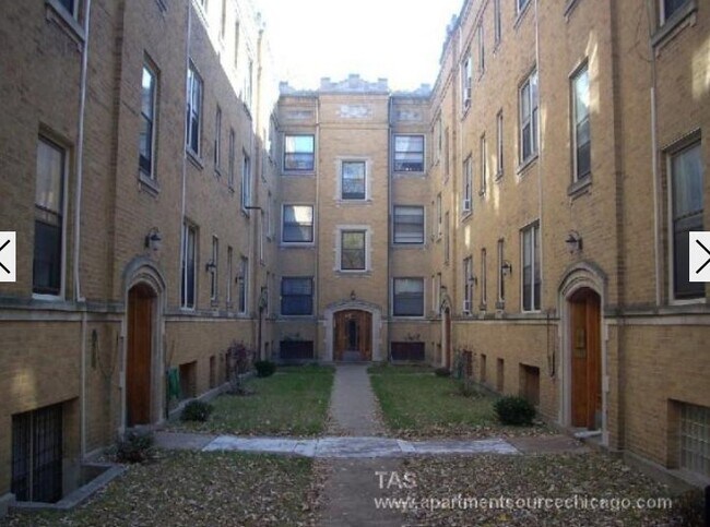 Foto del edificio - 2237.5 N Bissell St