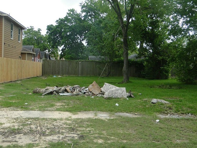 Building Photo - 2906 Anita St