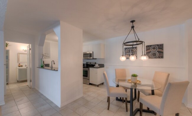 Foto del edificio - 5460 White Oak Ave