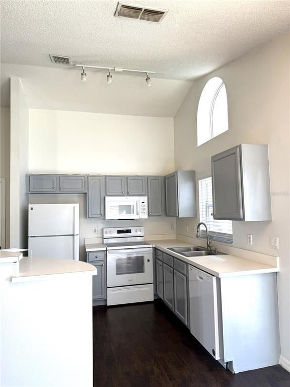 Foto del edificio - 2419 St Augustine Blvd