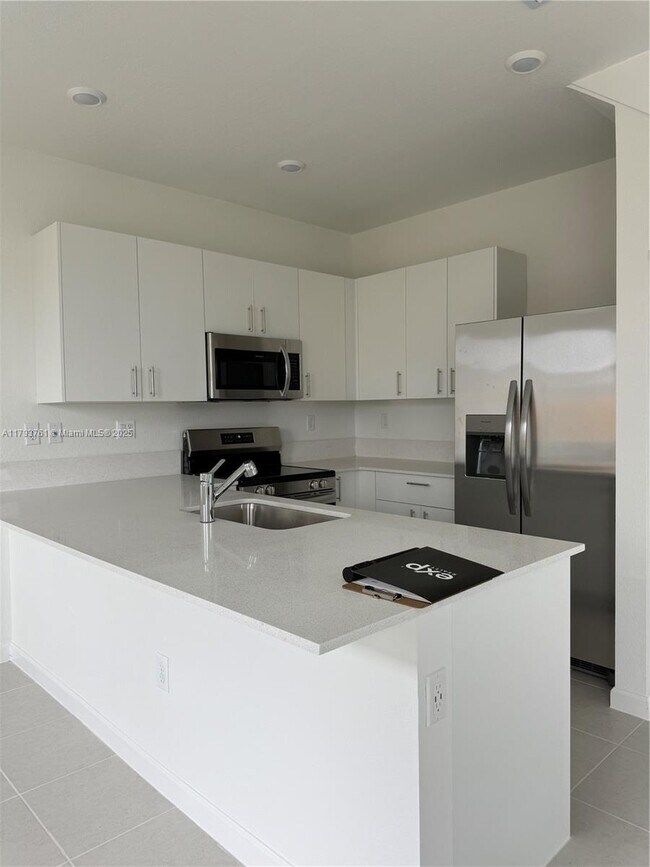 Foto del edificio - 620 SE 13th Ct