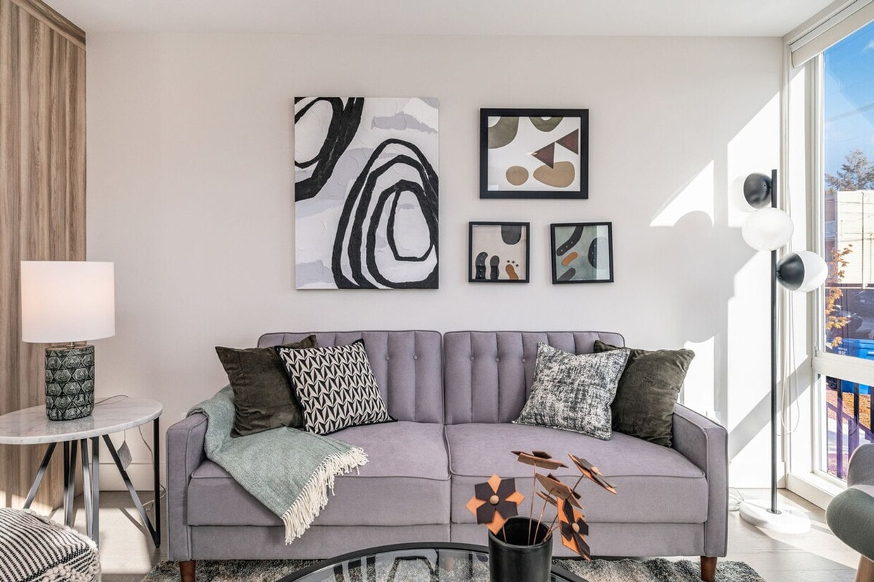 Foto principal - 4205 Evanston Ave N