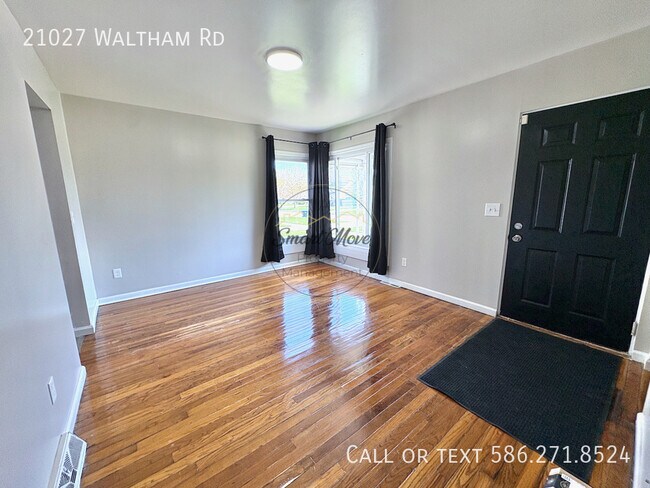 Foto del edificio - 21027 Waltham Rd