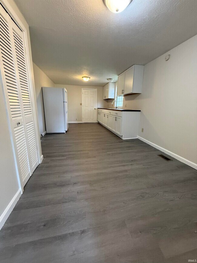 Foto del edificio - 1869 Forsythe Ln