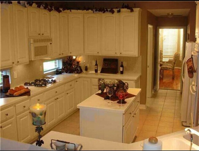 Building Photo - 306 Pinnacle Cove Ct