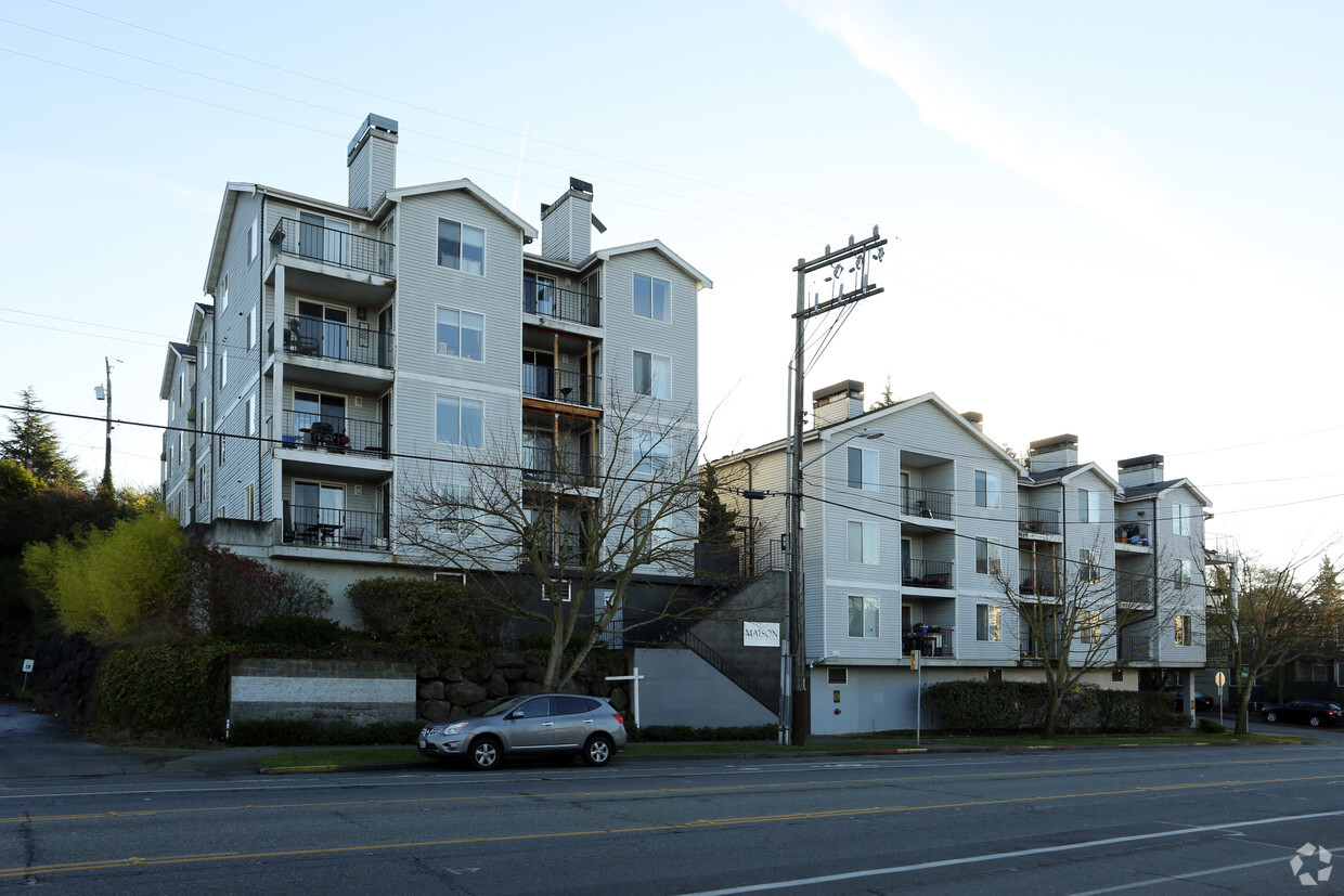 Primary Photo - Maison Condominiums