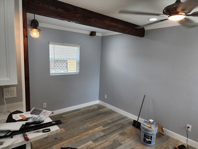 Foto del edificio - 3014 Clay Ave