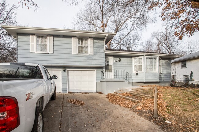 Foto del edificio - Move in mid-April