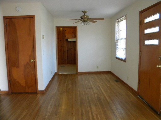 Building Photo - 391 Wimpole Dr