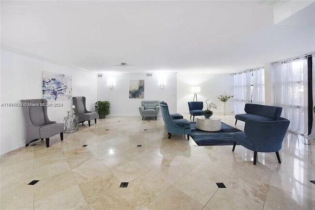 Foto del edificio - 1000 Parkview Dr