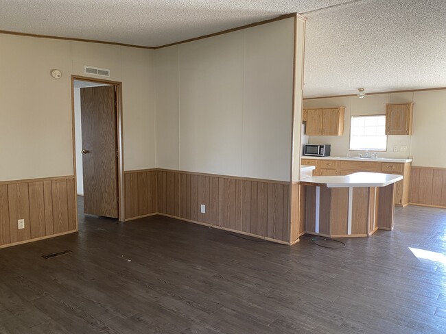 Building Photo - 47 Batson Rd