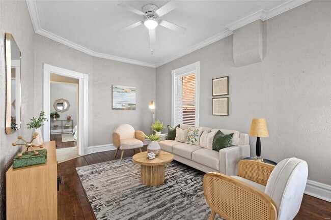 Foto del edificio - 6204 Clayton Ave