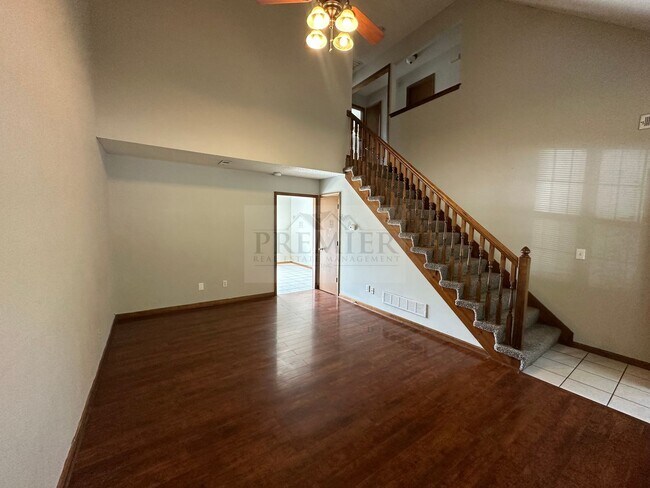 Building Photo - 1039 Dean Dr