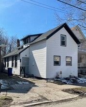 Building Photo - 3221 Trowbridge Ave