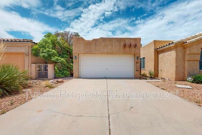 Foto del edificio - 10205 Sand Sage Dr NW