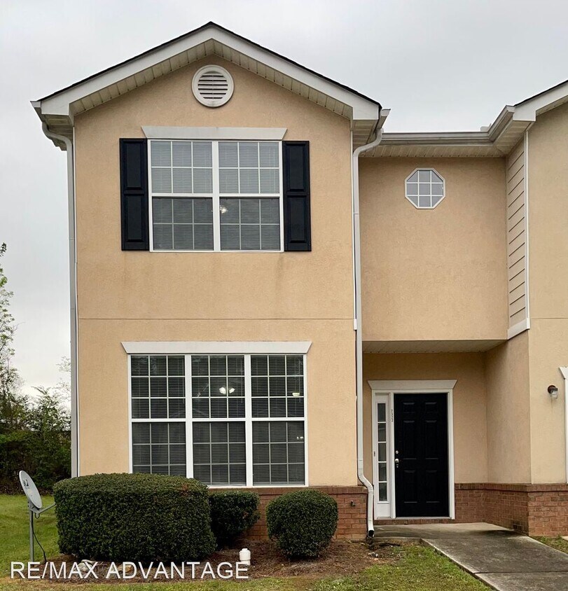 3 br, 2.5 bath House 7322 Wagon Wheel Ct House Rental in Jonesboro, GA