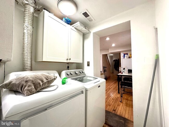 Building Photo - 1710 N Bouvier St