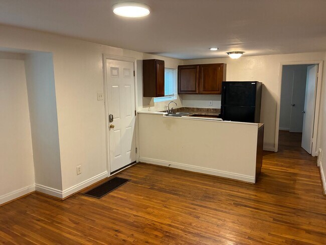 Foto del edificio - 2 bed 1 bath Conveniently located in Overland on Page