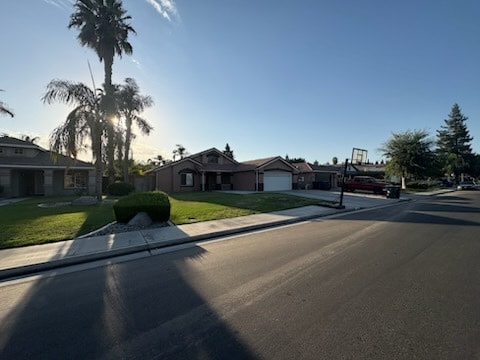 Building Photo - 6213 Green Garden Dr