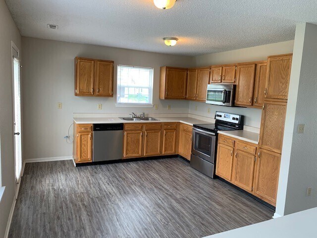 Building Photo - 3021 Metz Ct