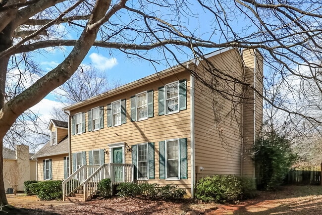 Building Photo - 2481 Meadowglen Trail