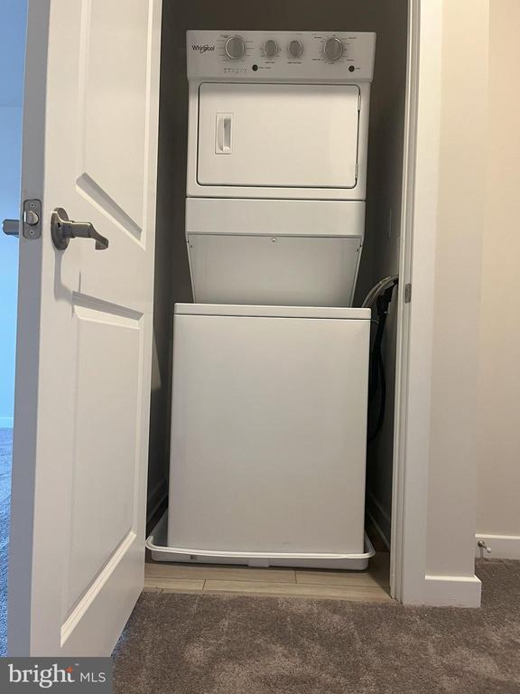 Building Photo - 777 Platinum Dr