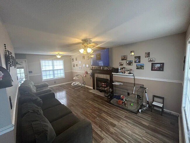 Building Photo - 367 Andrew Dr