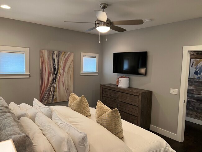Master bedroom - 1733 4th Ave N