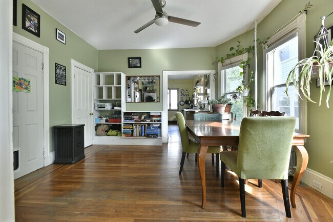 Building Photo - 31 Trull St.