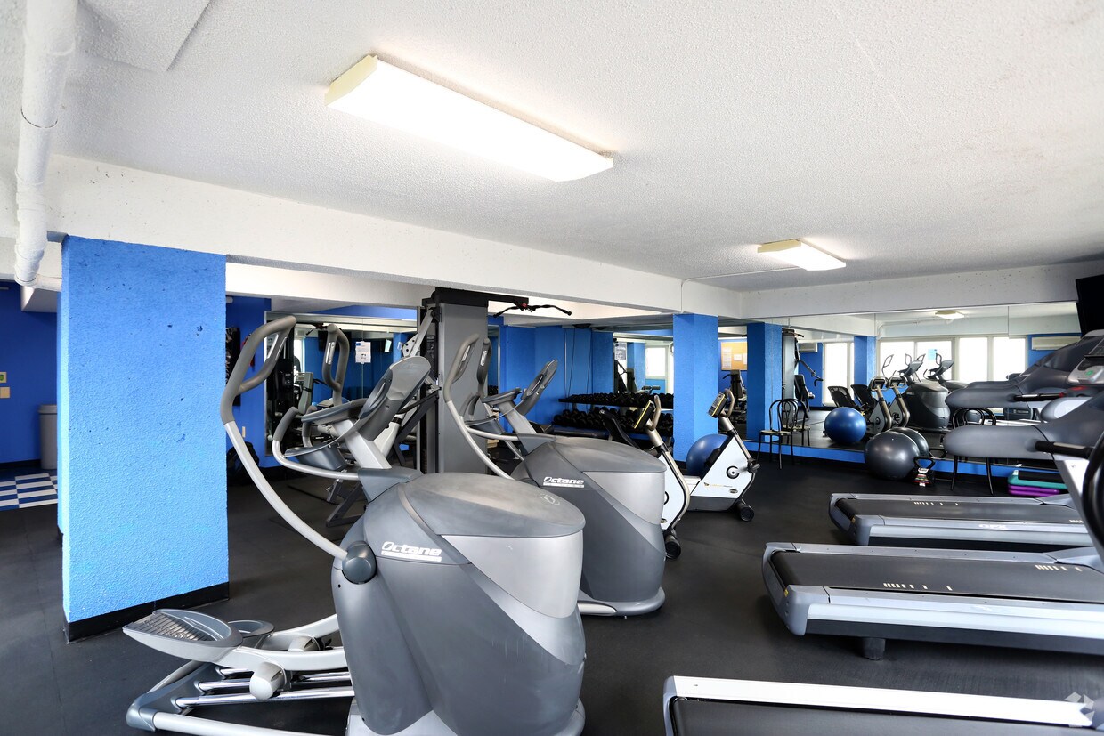 Horizon House Apartments 1101 N Calvert St Baltimore, MD