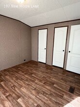 Building Photo - 197 New Moon Ln