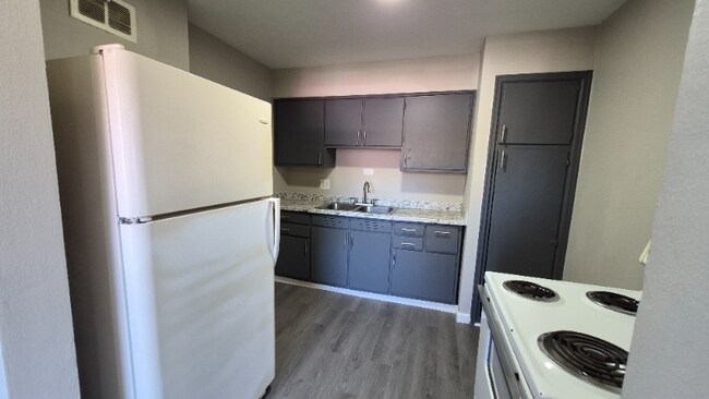 Foto del edificio - 4286 Catalpa Dr.