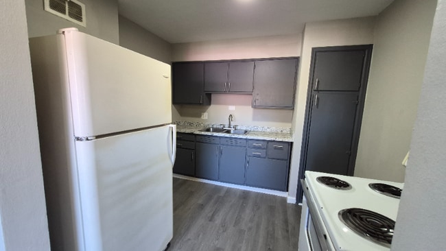 Building Photo - 4286 Catalpa Dr.