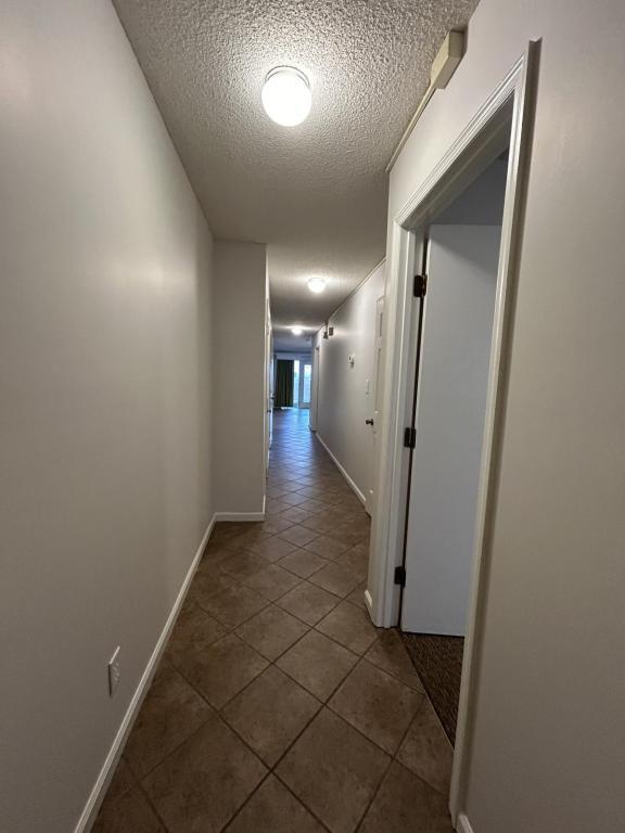 Building Photo - 212 Double Eagle Dr