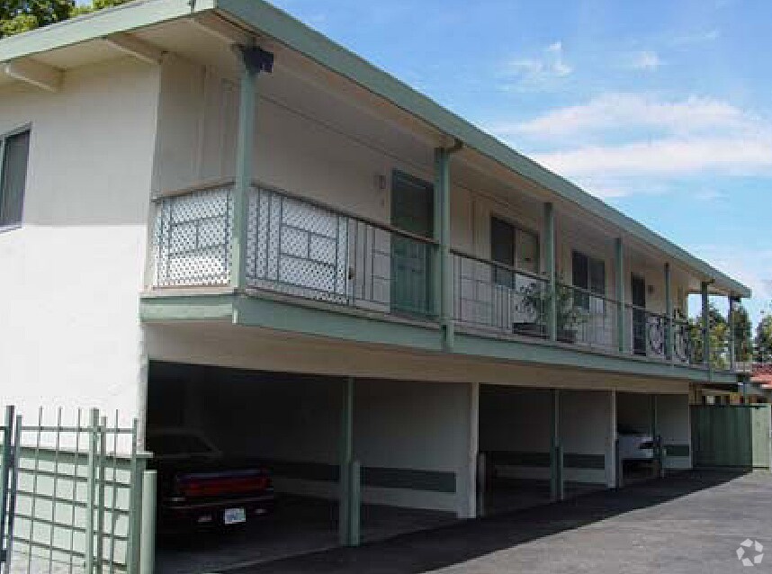 Foto del edificio - Virginia Lane Flats