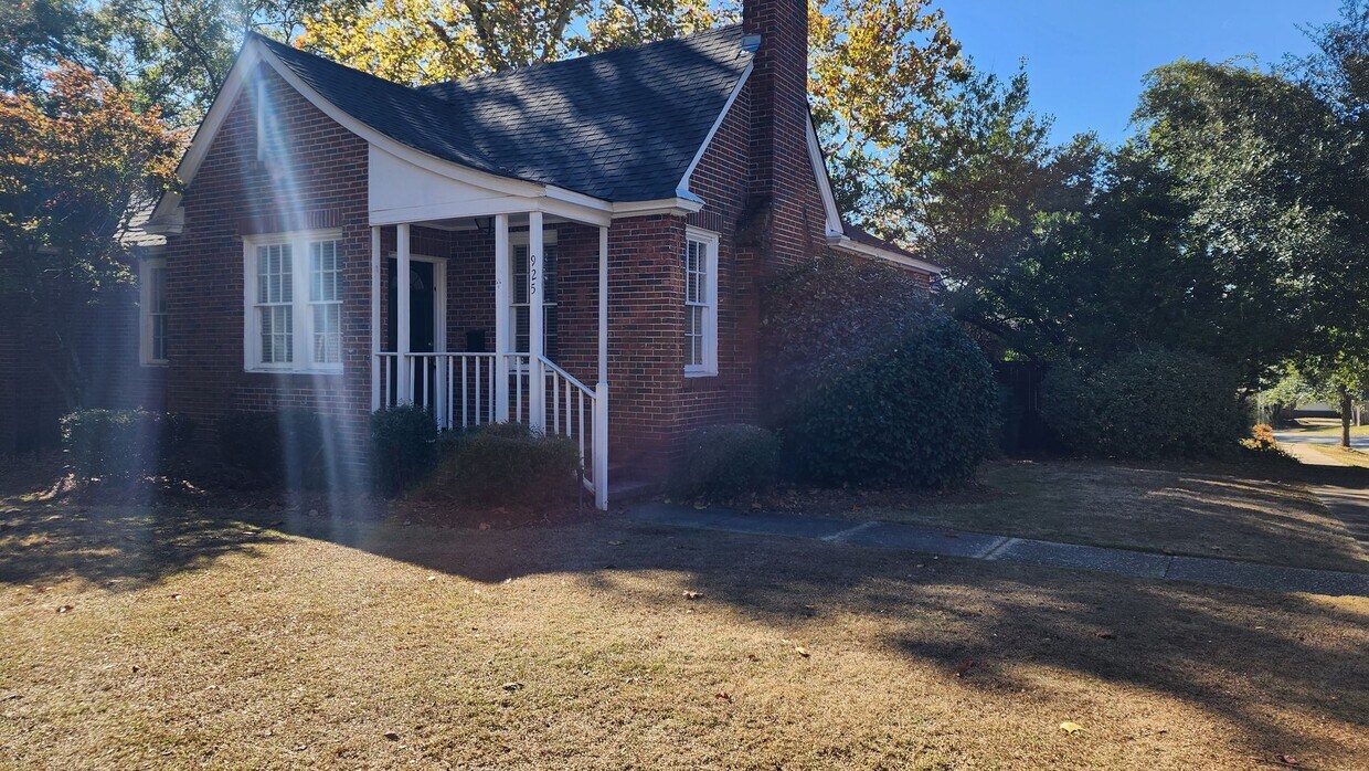 Foto principal - A Warm, Character-Rich Place to Call Home