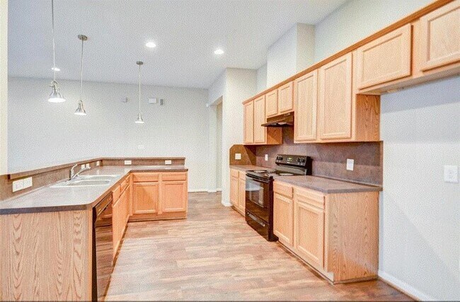 Foto del edificio - 4347 Clover St