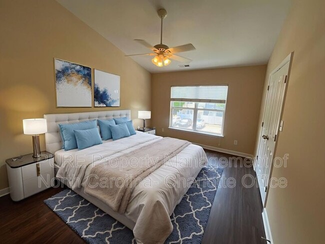 Photo - 5049 Prosperity Church Rd Townhome