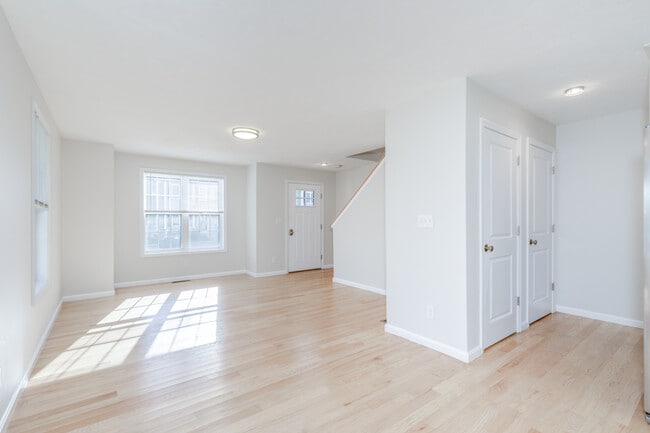 Photo - 2 Pumpkin Cir Townhome