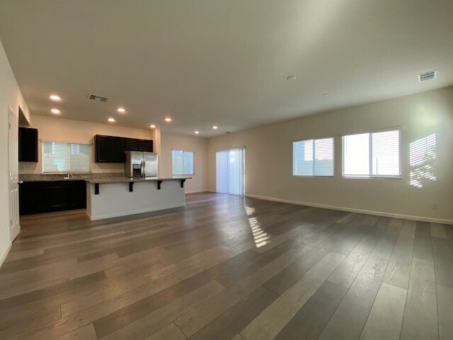 Building Photo - Beautiful 4 bedroom 2.5 bath home in Natomas!