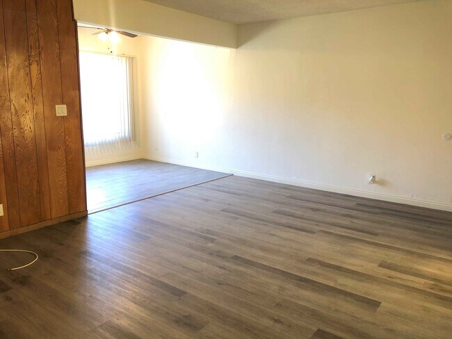 Foto del edificio - 2715 S Fremont Ave