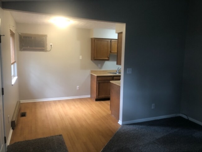 Foto del edificio - 1292 Sycamore Ln