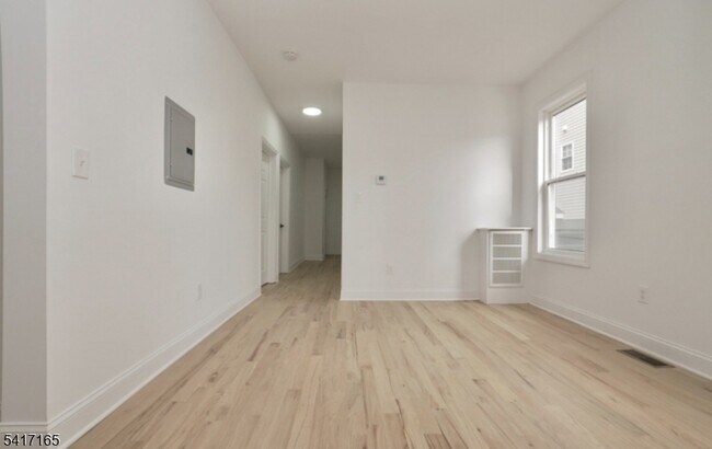 Foto del edificio - 43 Bragaw Ave