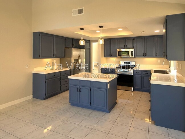 Building Photo - 1204 Rocky Point Way