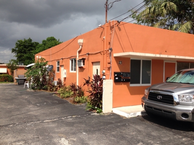 Foto principal - 2331 Hayes St