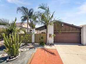 Building Photo - 3616 Palmas Ct