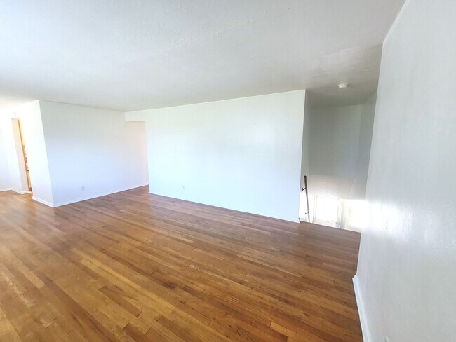 Foto del edificio - 901 N Forest St