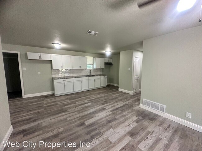 Building Photo - 4 br, 2 bath House - 6352 Latta Street